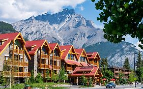 Moose Hotel And Suites in Banff